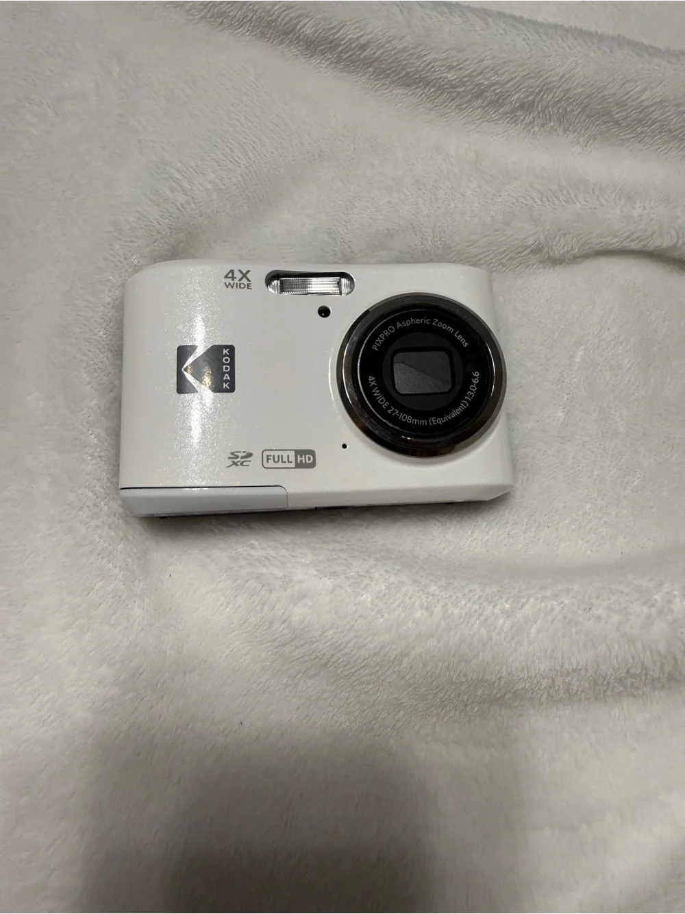 Kodak White Compact Point-and-Shoot Digital Camera